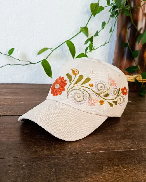 Gorra bordada | Ladrillos | Beige