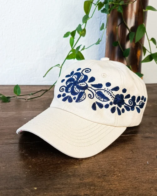 Gorra bordada | Azul Marino | Beige