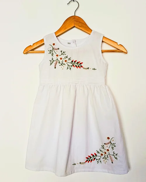 Vestido Jimena | Perla Tomate | Blanco